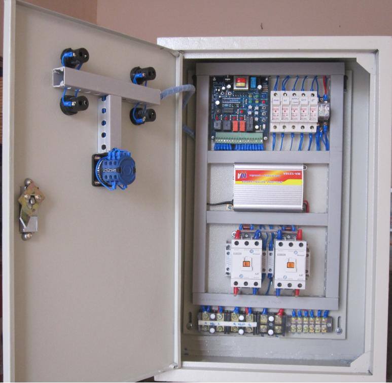Các nhà thầu cơ điện lạnh với tủ điện công nghiệp