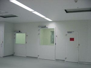 Lập trình PLC điều khiển cửa liên động cho phòng sạch